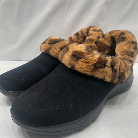 NEW Skechers On The Go Cozy Life Clog Slip On Comfort Indoor/Outdoor Slip On NIB - Picture 3 of 9